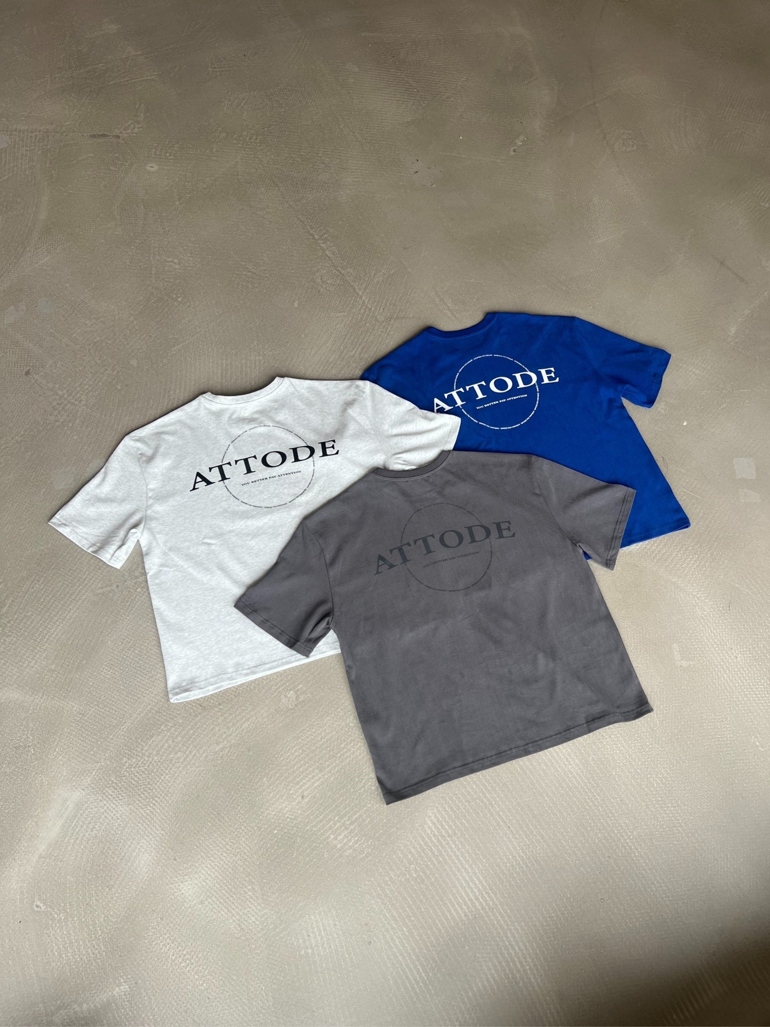 BOXY SIGNATURE T - SHIRT DARK GREY - ATTODE