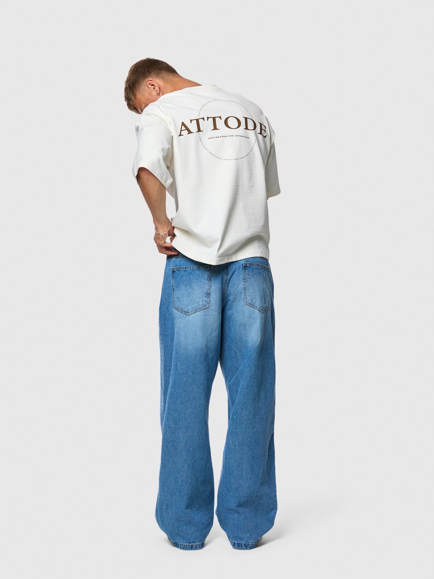 Signature T-shirt Off White - ATTODE