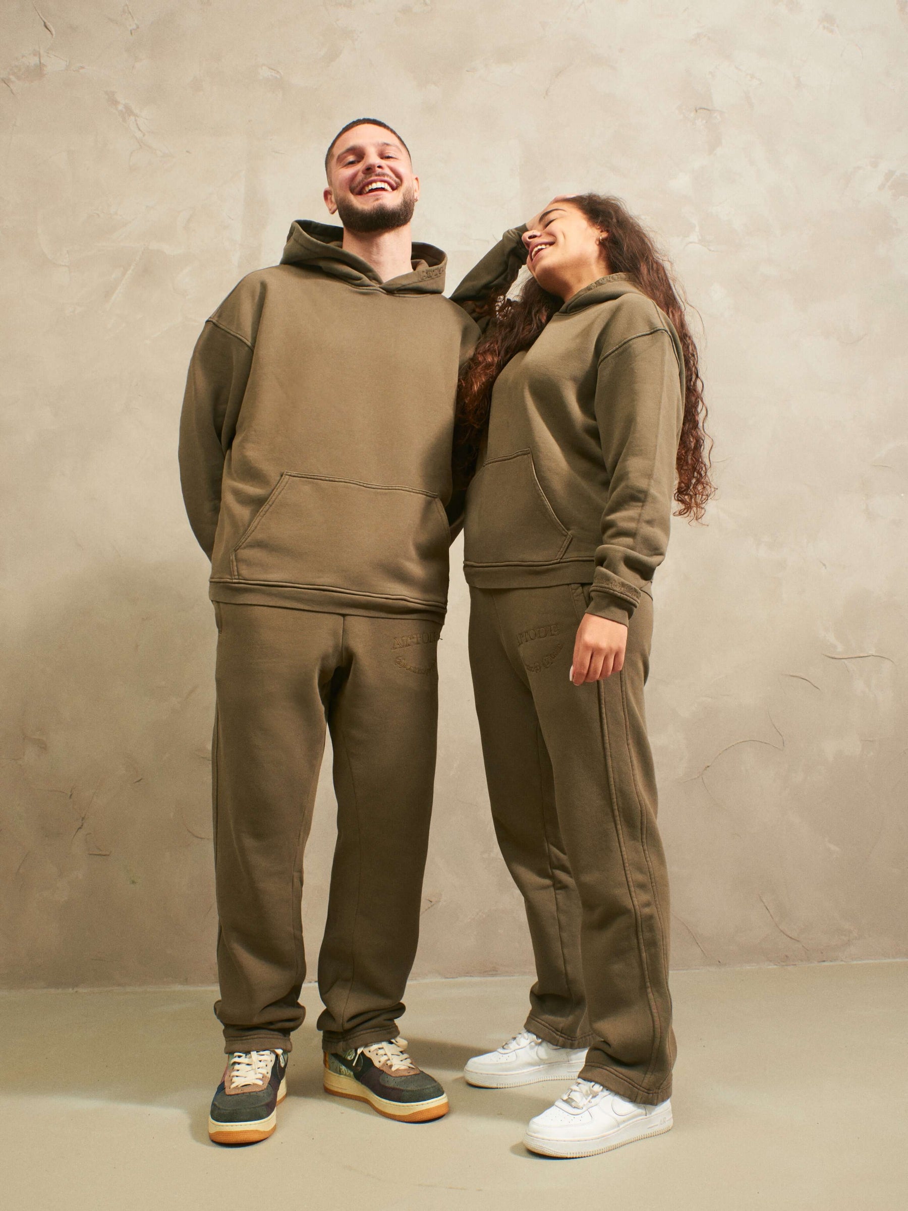 HEAVYWEIGHT HOODIE - ATTODE