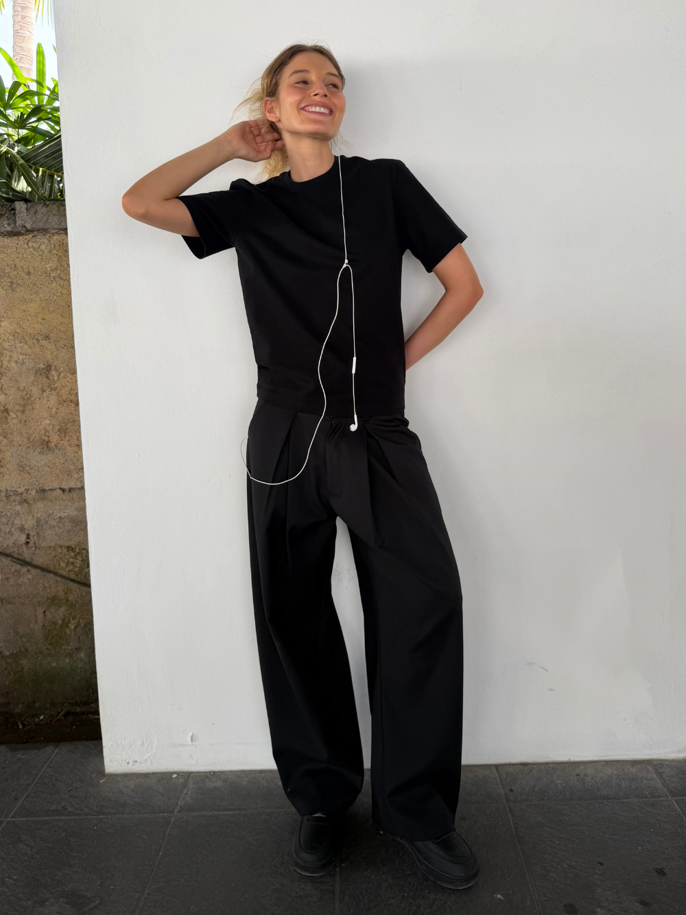 Plain Fitted T-shirt Black