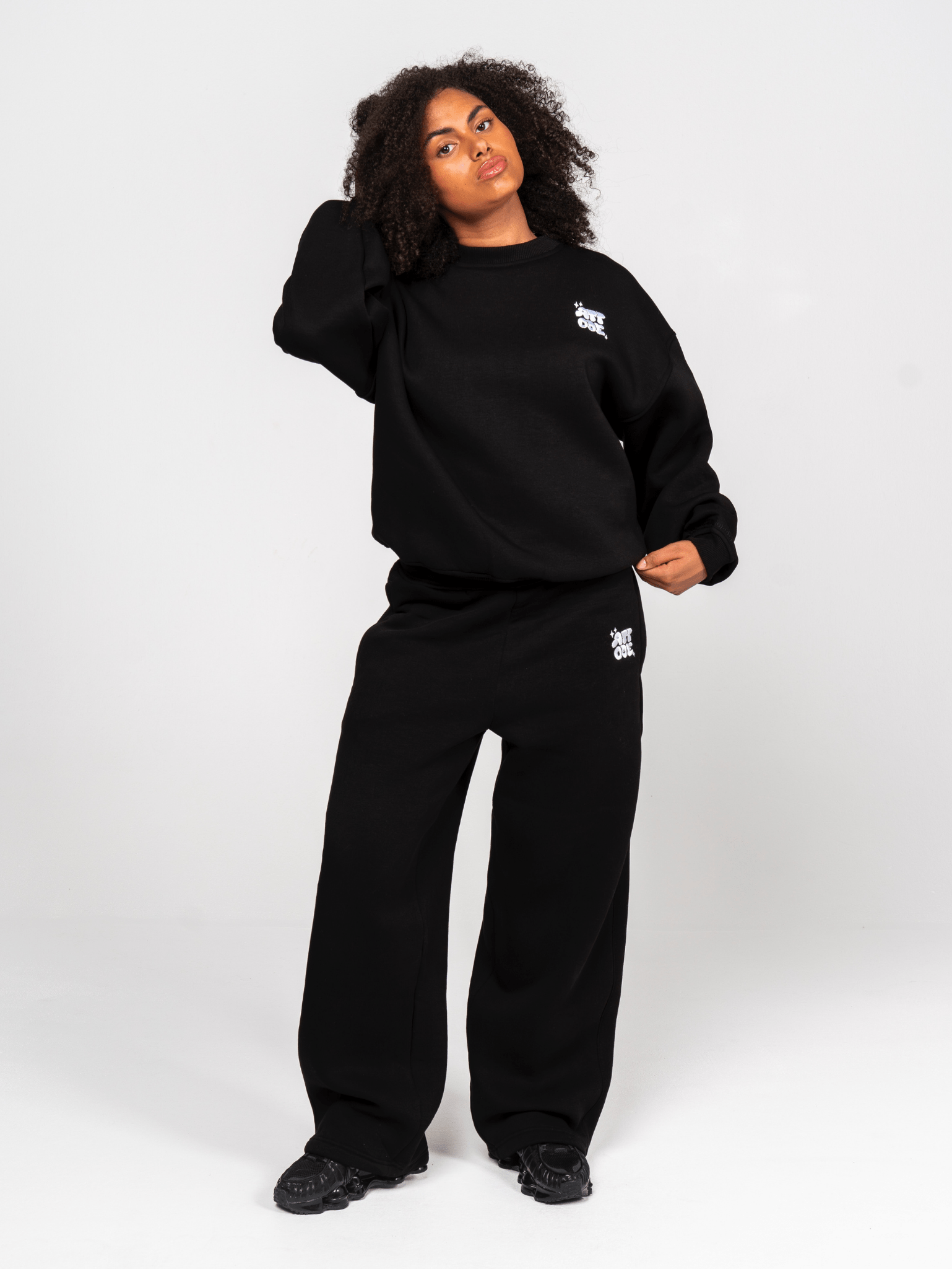 Fluff Sweatshirt Black - ATTODE