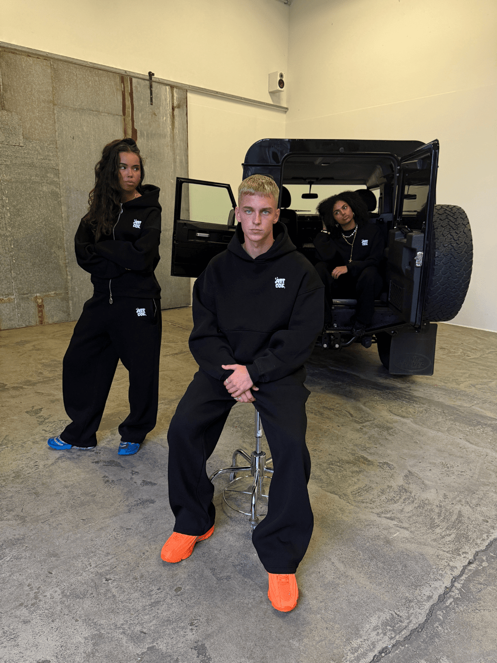 Fluff Zip Hoodie Black - ATTODE