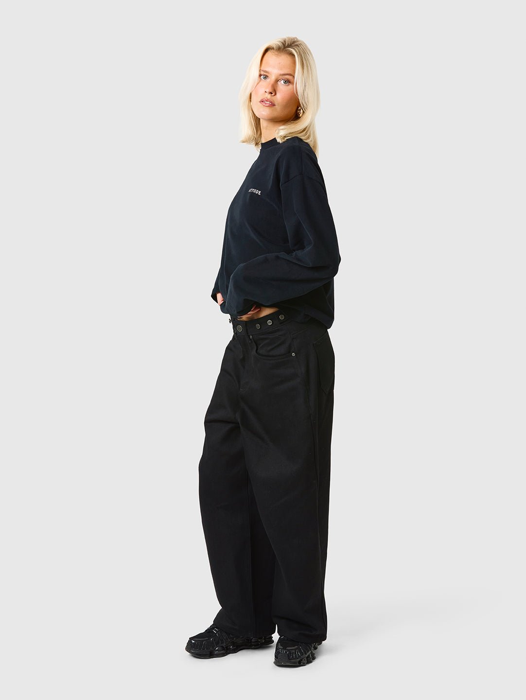Signature Long Sleeve Black - ATTODE