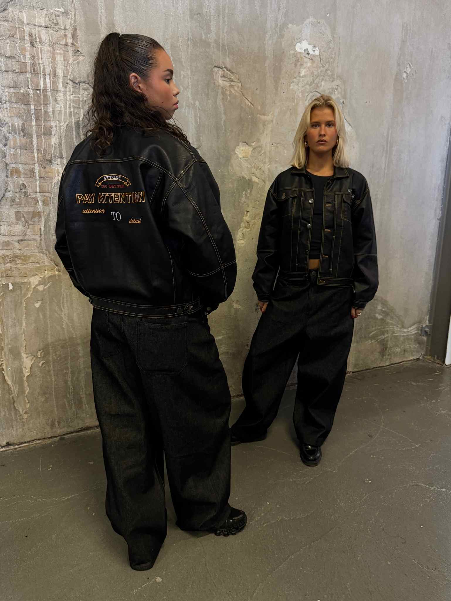 Wide Leg Raw Denim Jeans Black - ATTODE